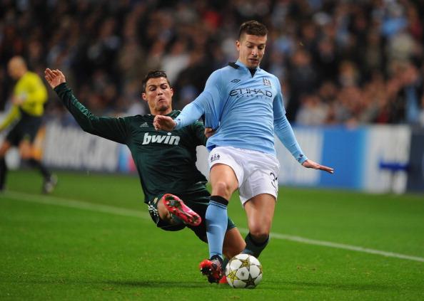 意杯半场：贝内德扎克、罗破门，博洛尼亚1-1帕尔马（意大利杯半场战报：贝内德扎克与罗建功，博洛尼亚1-1战平帕尔马）