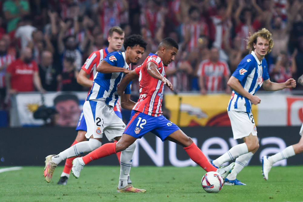 德甲战报：施拉格破门，泰里耶、希克建功反超，药厂2-1莱比锡（德甲快讯：施拉格先拔头筹，泰里耶与希克联手逆转，勒沃库森2-1莱比锡）