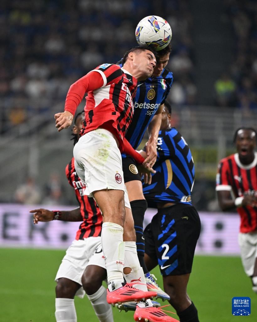 记者：蒯纪闻左臂疑似骨裂，刘浩帆膝盖内侧副韧带出现伤病（据记者报道：蒯纪闻疑似左臂骨裂，刘浩帆膝内侧副韧带受伤）