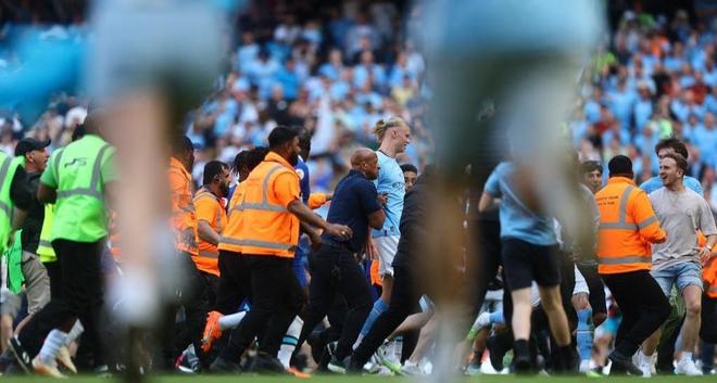 除升班马外，那不勒斯是五大联赛唯一2025年主场不败球队（2025年五大联赛剔除升班马后，仅那不勒斯主场保持不败）