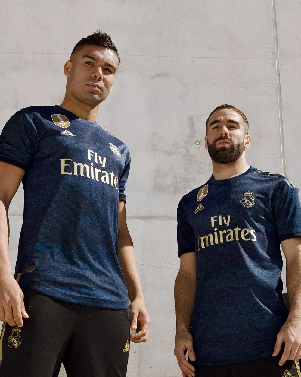 篮板球被他一个人统治了（他一人称霸篮板）