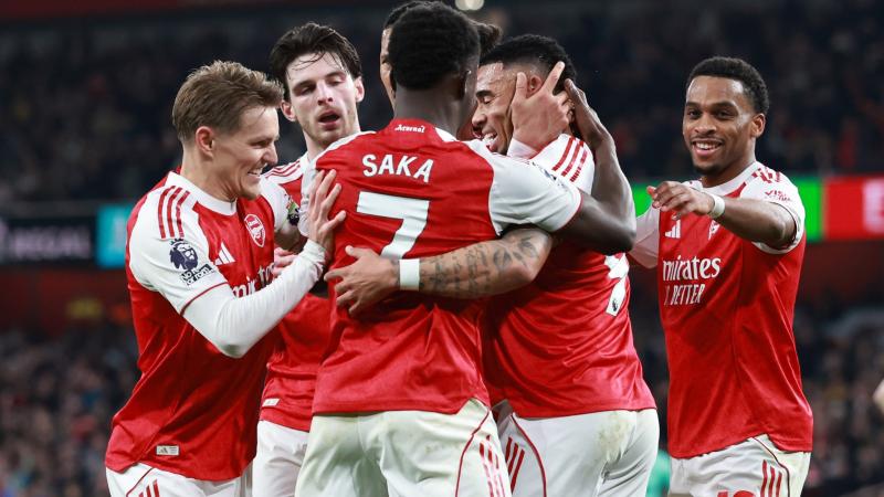 德罗西拿到执教热那亚首胜，目前带队成绩1胜2平保持不败（德罗西收获执教热那亚首胜，率队1胜2平延续不败）