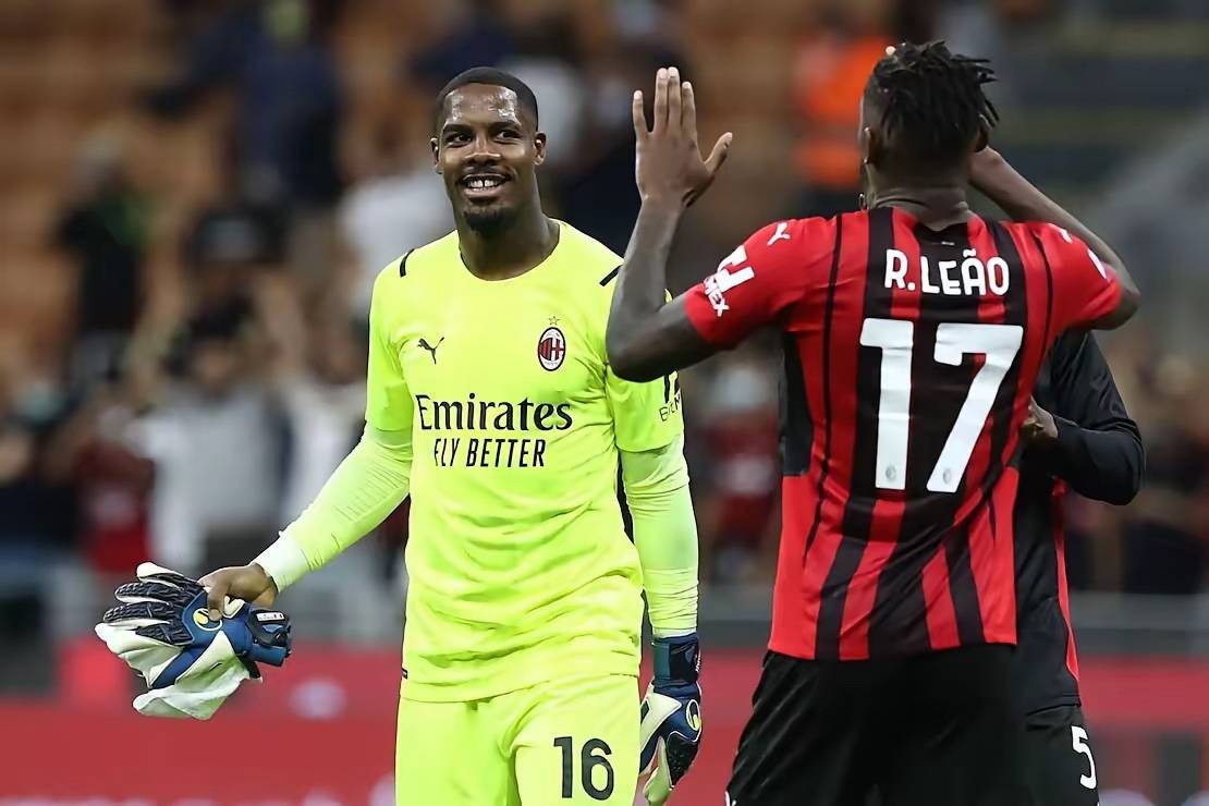 卡尔：如果我继续这样踢下去，当然是可以达到梅西那个水平的（卡尔：保持这种状态踢下去，我能达到梅西的高度）