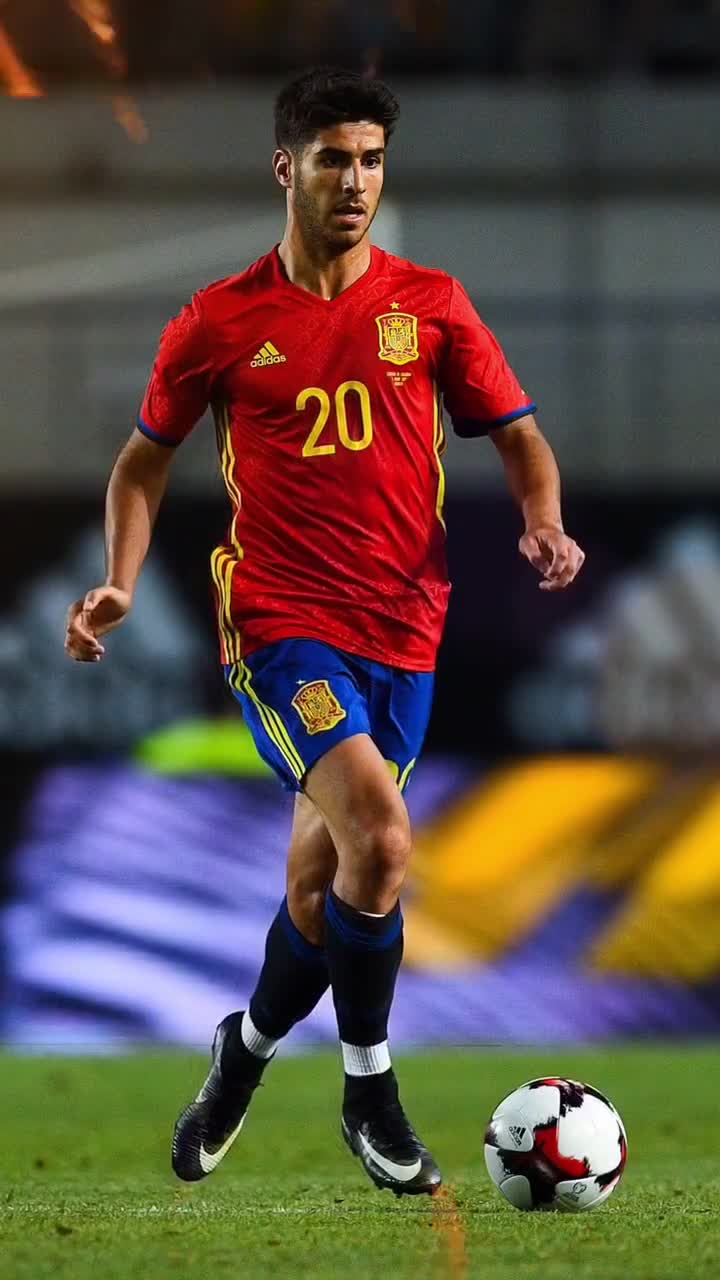 RB莱比锡vs法兰克福：劳姆、古拉西奇首发，巴舒亚伊、堂安律出战（RB莱比锡对阵法兰克福：劳姆、古拉西奇先发，巴舒亚伊与堂安律出场）