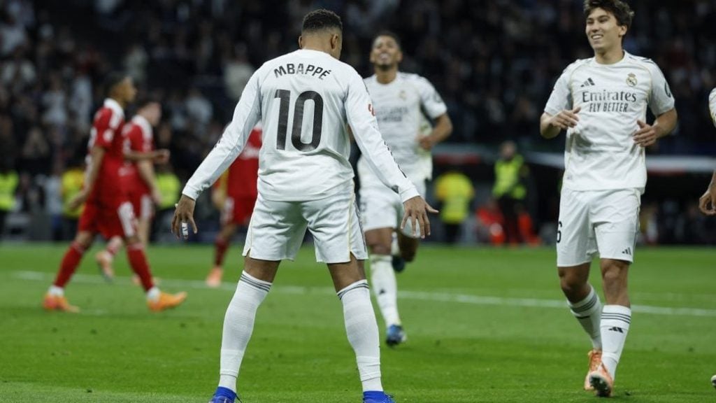 多特防守不稳丢分（多特后防不稳致失分）