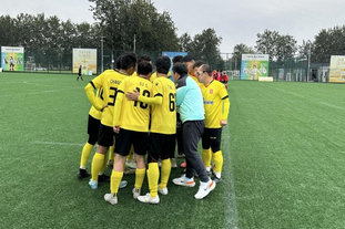 西海岸投资人：我鼓励邵佳一去报名国足，国家需要我义不容辞（西海岸投资人称支持邵佳一报名国足：国家需要我当仁不让）