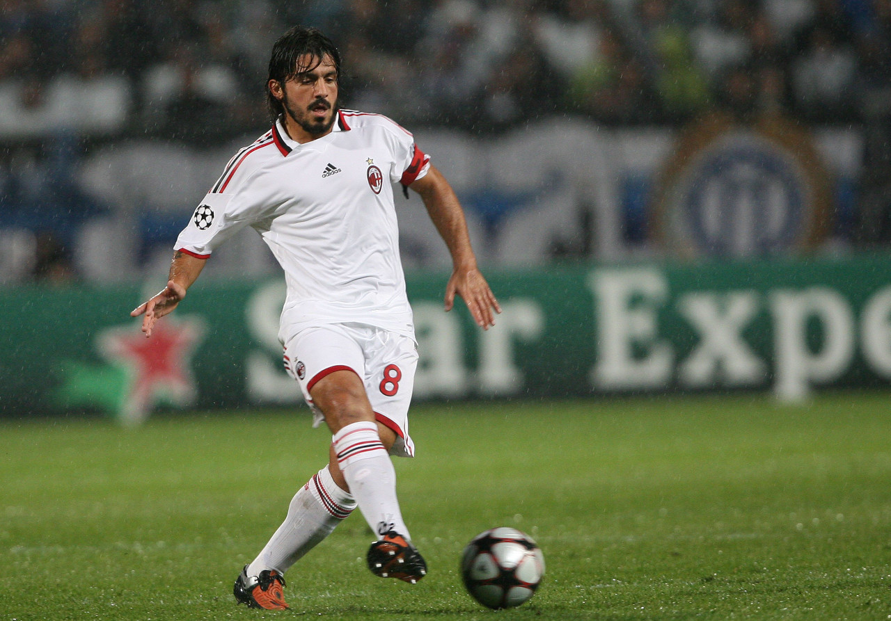 加克波：我很确信我们最终会走出低谷的；若踢橄榄球会踢边翼（加克波：坚信我们终会走出低谷；若去打橄榄球会司职边翼）