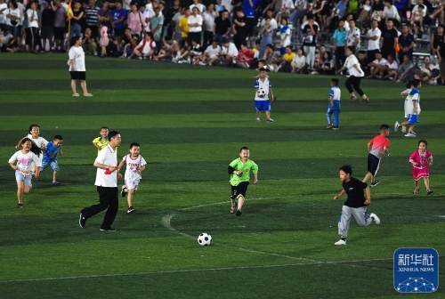 要离队？辽宁铁人外援姆本扎转发关于自己的转会传闻（去留成疑？辽宁铁人外援姆本扎转发涉己转会传闻）