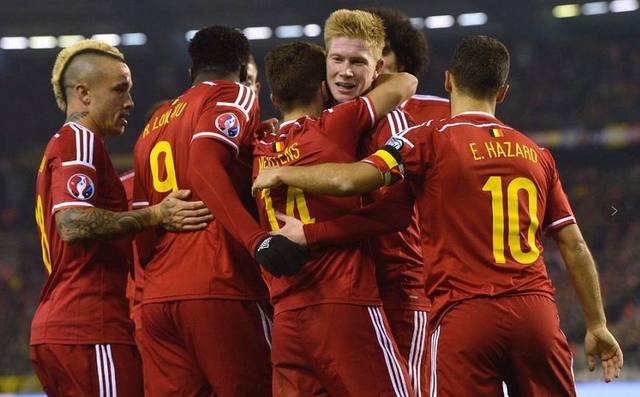 官方：皇家社会签下狼队前锋格德斯；据悉转会费为400万欧（皇家社会官宣引进狼队前锋格德斯，转会费约400万欧）