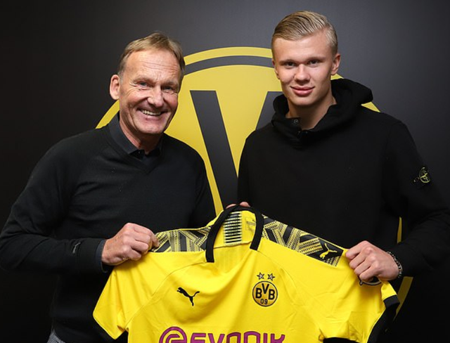 葡萄牙足协主席：C罗能踢世界杯的首场比赛非常重要（葡萄牙足协主席：C罗出战世界杯首战至关重要）